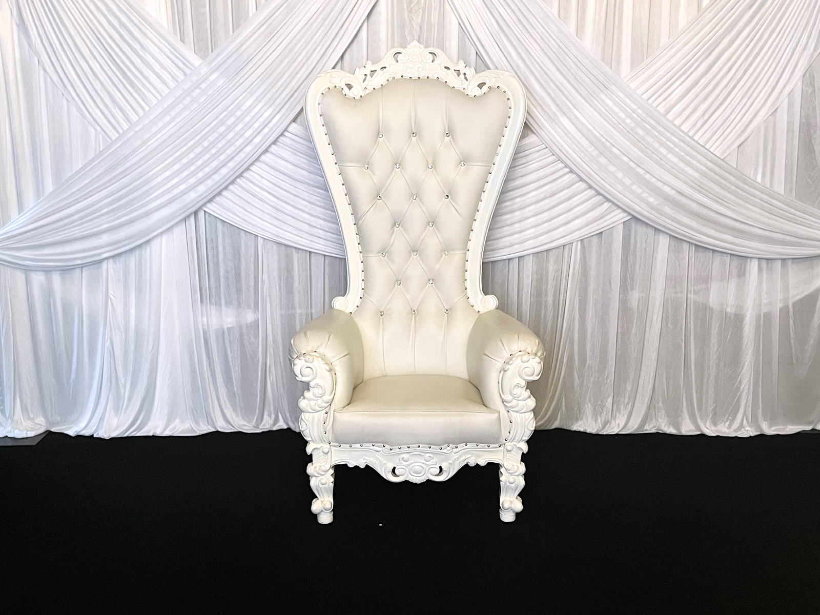 White-Baroque-Throne-Chair-Edited (1)